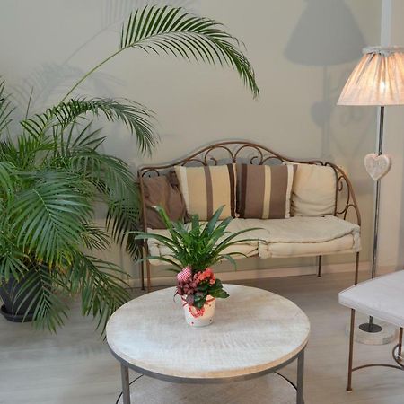 Le Logis De Saint-Martin Bed & Breakfast Haute-Goulaine Eksteriør bilde