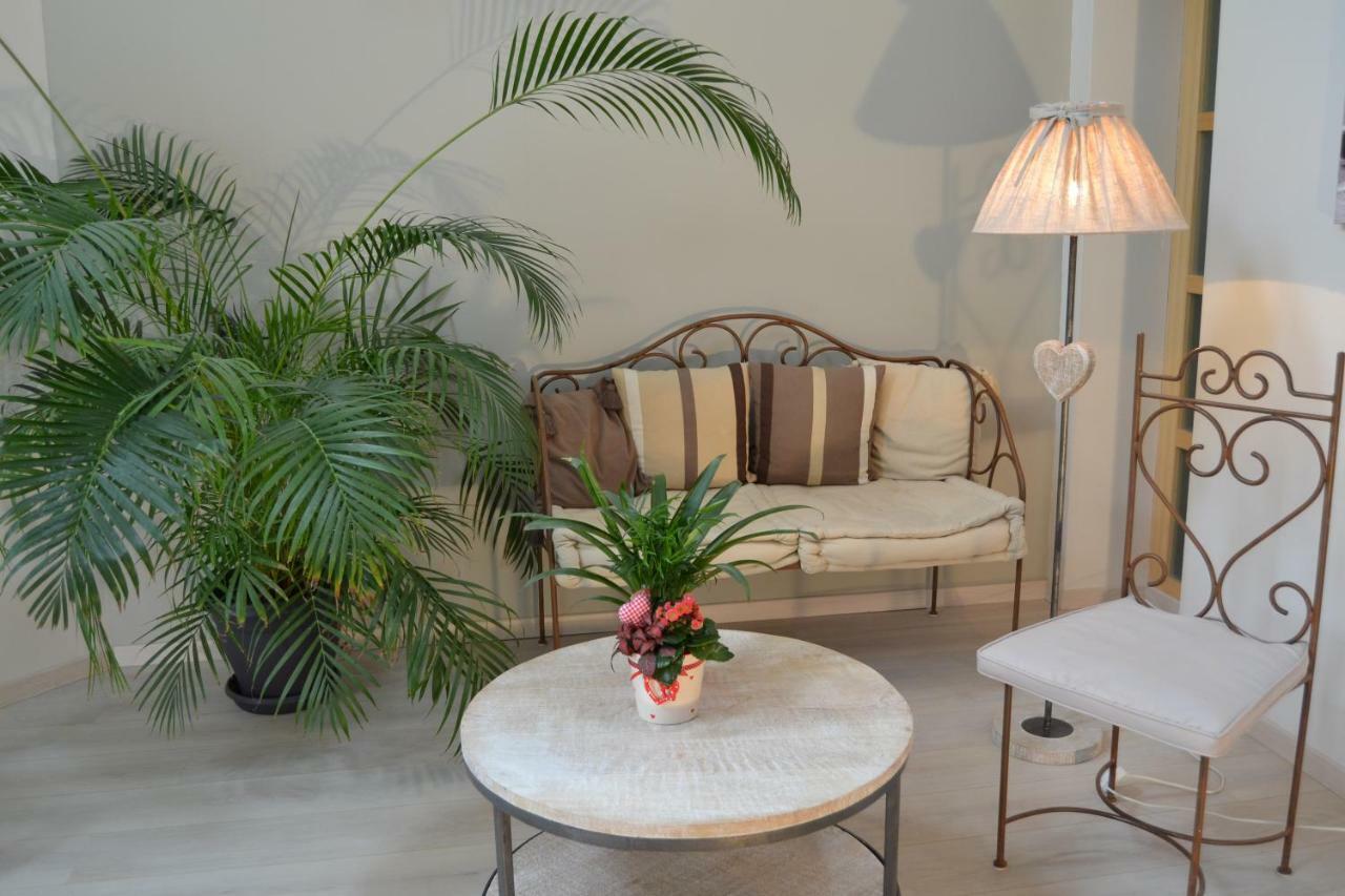 Le Logis De Saint-Martin Bed & Breakfast Haute-Goulaine Eksteriør bilde